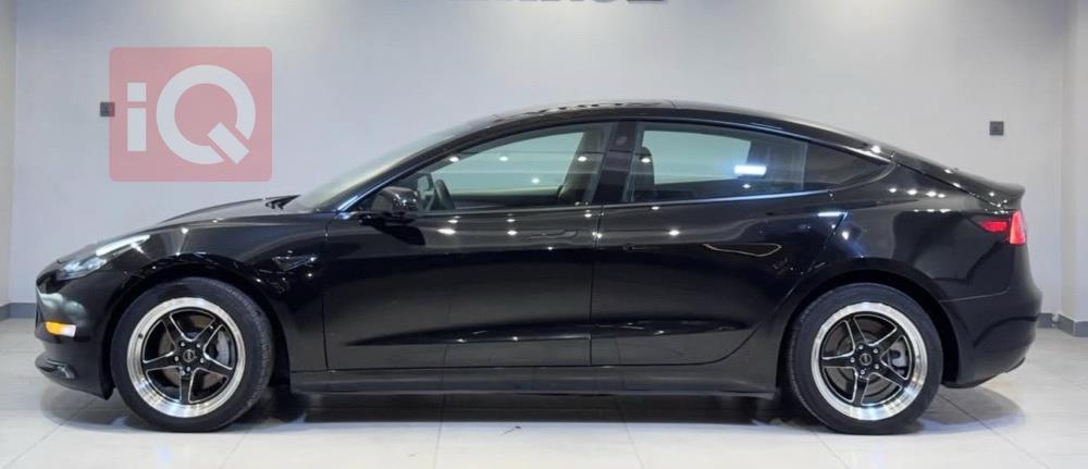 تسلا موديل 3